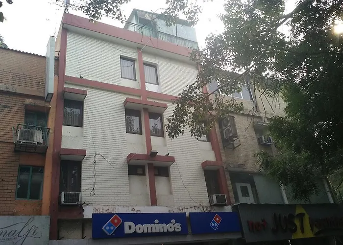 Pamposh Guest House Gk II Market New Delhi