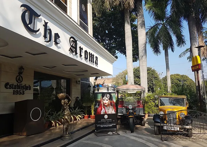 Hotel Aroma Complex Chandigarh