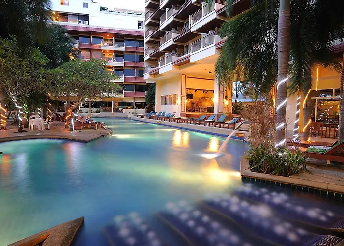 Hotel Bauman Grand à Patong