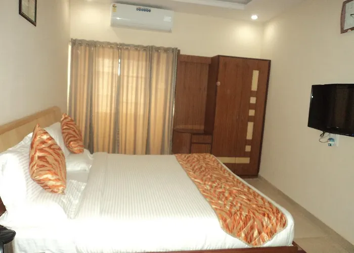 Hotel Vinayak Palace Bilaspur 