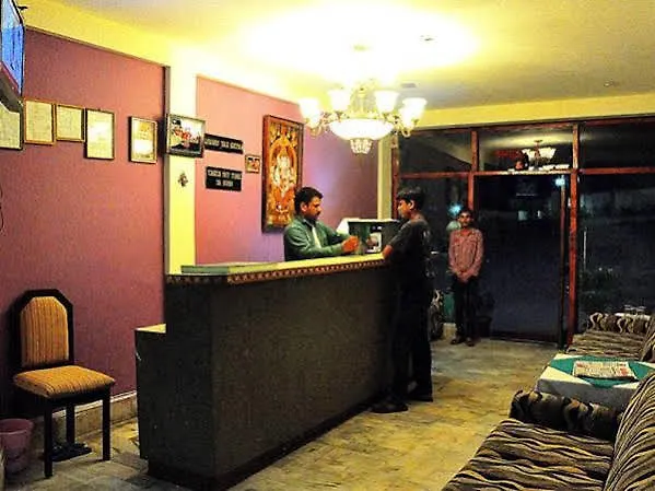 Kapoor Resorts Manali 