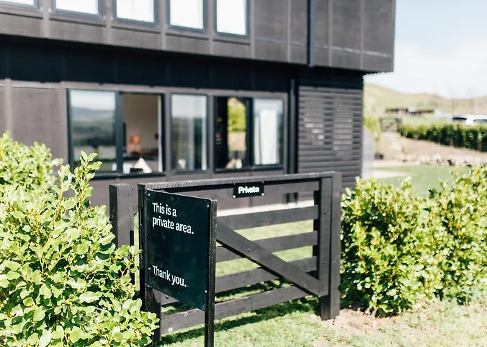 Black Estate B & B Waipara