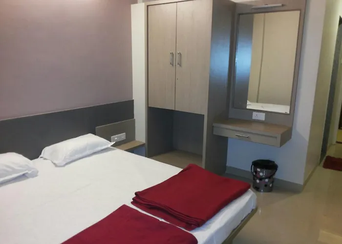Hotel Bhagwati Lodging Kolhapur