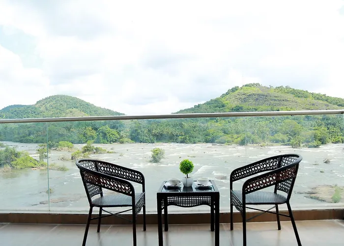 Athirapilly River Resort Athirappilly
