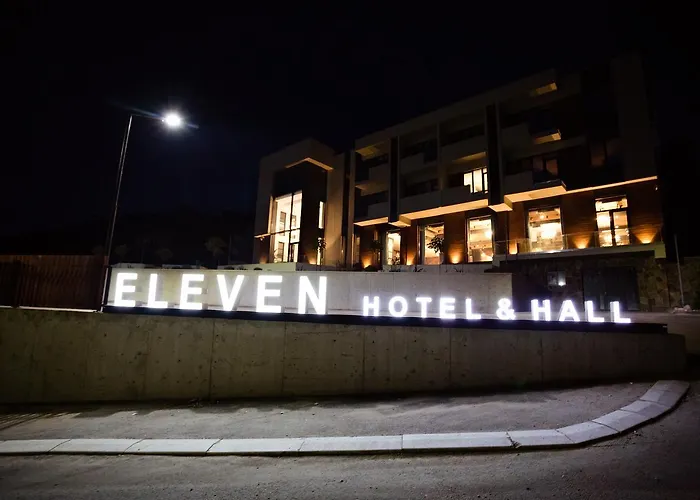 Eleven Hotel And Hall Almatý