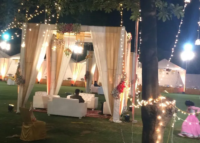 Raj Mahal Resort & Spa Neemrana