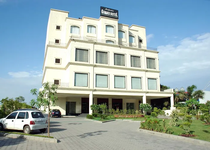 Hotel Majestic Grand Jalandhar