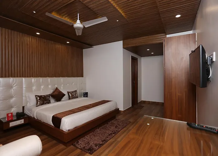 Oyo 10076 Hotel Skylark Mussoorie