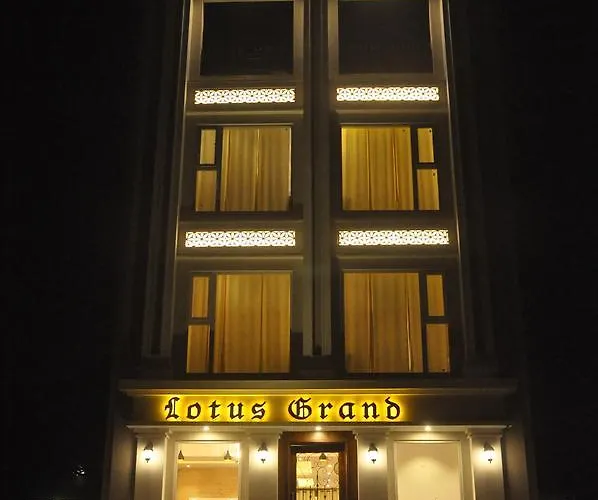 Lotus Grand Akm Hotel Kalka