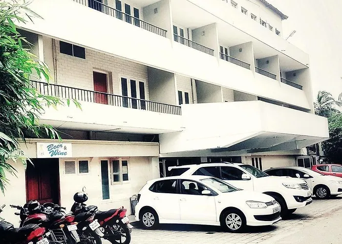 Keerthi Hotel Thiruvananthapuram