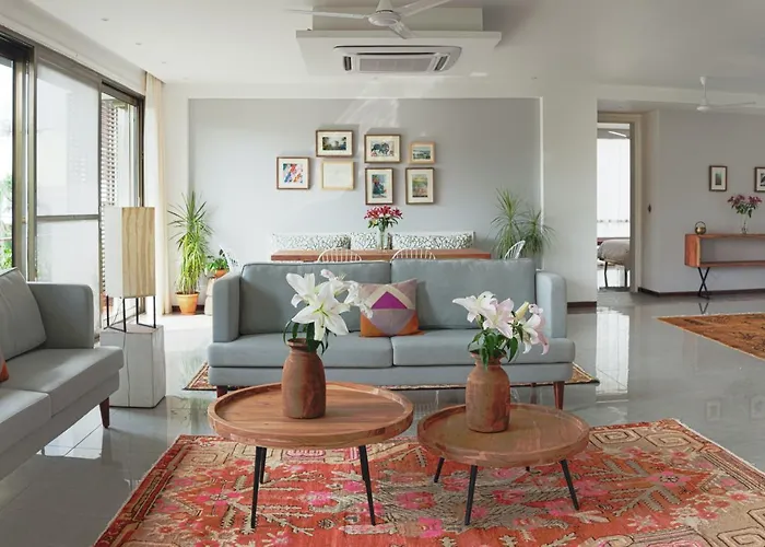 Bungalow 99 New Delhi