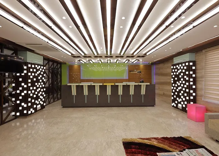 Hotel O Ellis Ahmedabad