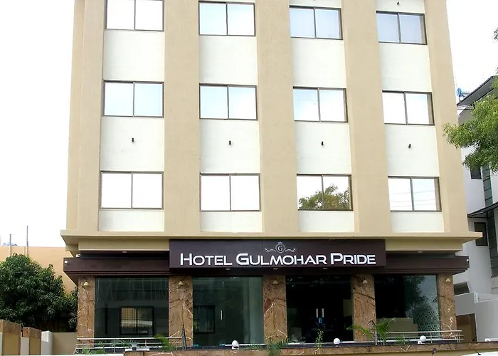 Hotel Gulmohar Pride Ahilyanagar