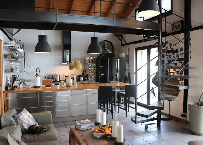 Skylark Bed & Breakfast Grasse
