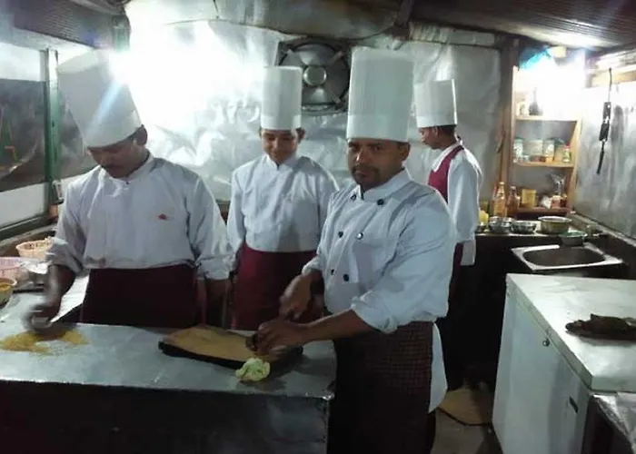 Hotel Uttarakhand Kausani