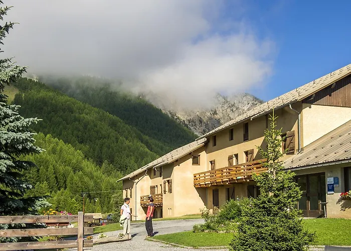 Hotel VTF Les Esquirousses à Arvieux
