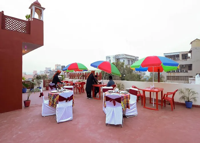 Taj Haveli Hotel Agra - Walkable Distance From Taj Mahal