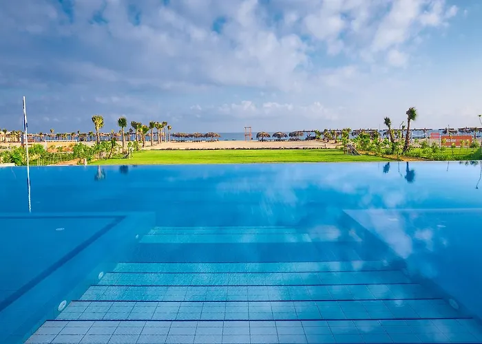 Caesar Bay Resort Mersa Matruh