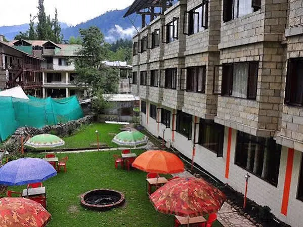 Kapoor Resorts Manali 