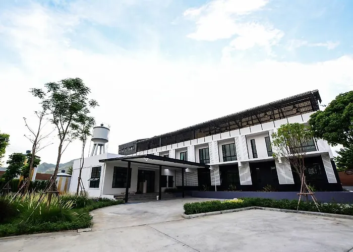 By Hotel กาญจนบุรี