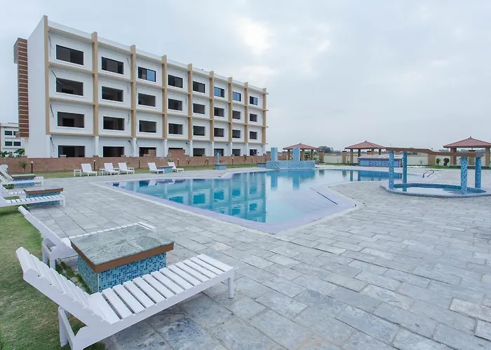 Bodhi Redsun-Shinee Premiere Hotel Siddharthanagar
