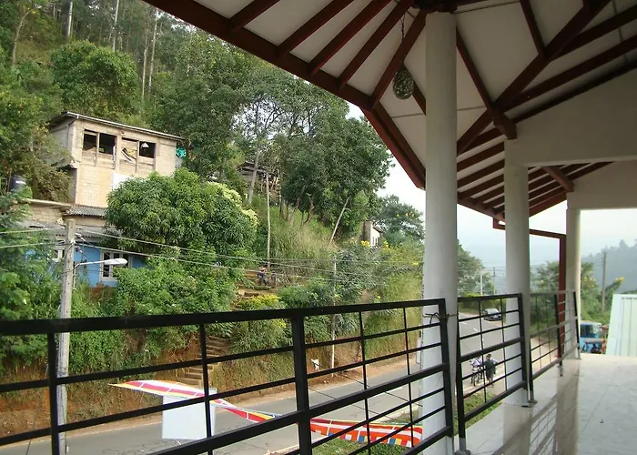 See Fox Hill Resort Bandarawela