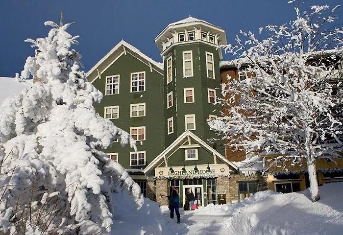 Highland House Hotel Snowshoe