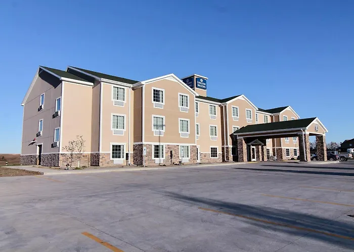Cobblestone Hotel & Suites - Beulah