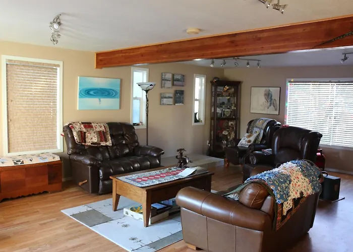 Sunshine House Bed And Breakfast Seward