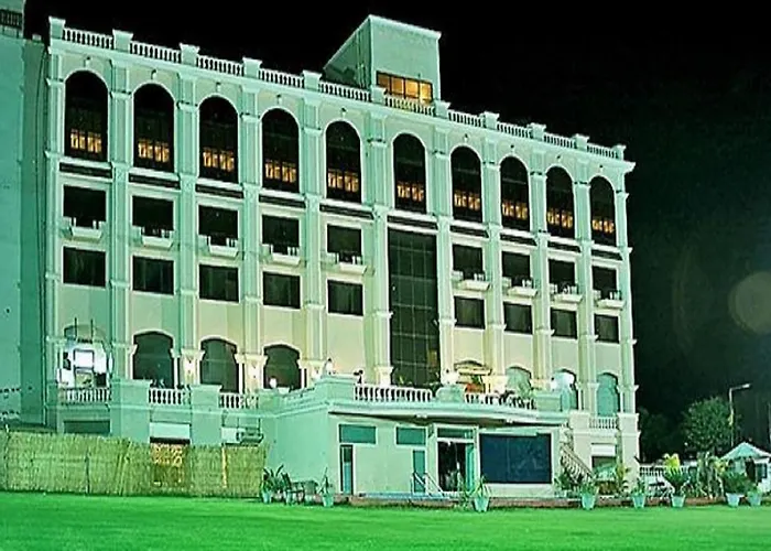 Hotel Eqbal Inn Patiala