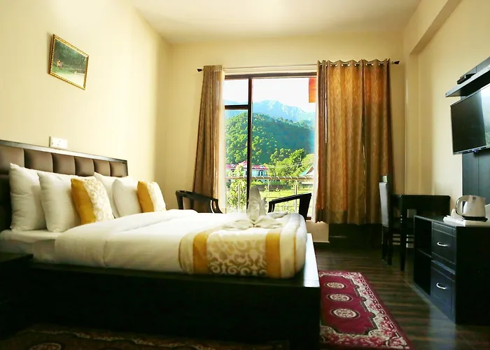 Chimbalhar Heights Hotel Palampur