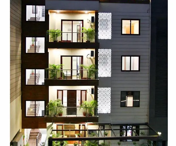 Phoenix Luxe Roooms New Delhi