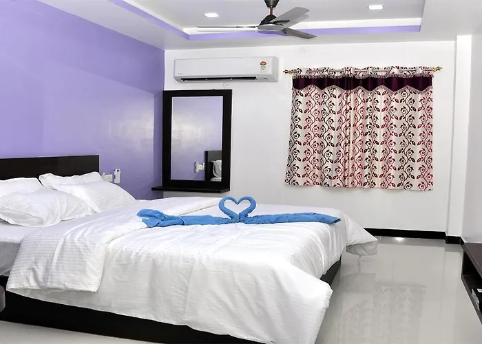 Sara Regency Hotel Palni