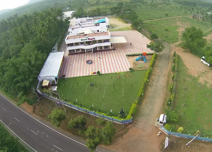 Green Royale Resorts Bodinayakkanur