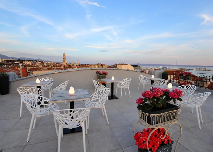 Bajamonti 5 Luxury Rooms Split
