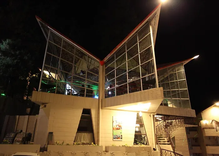 Arif Castles Hotel Nainital