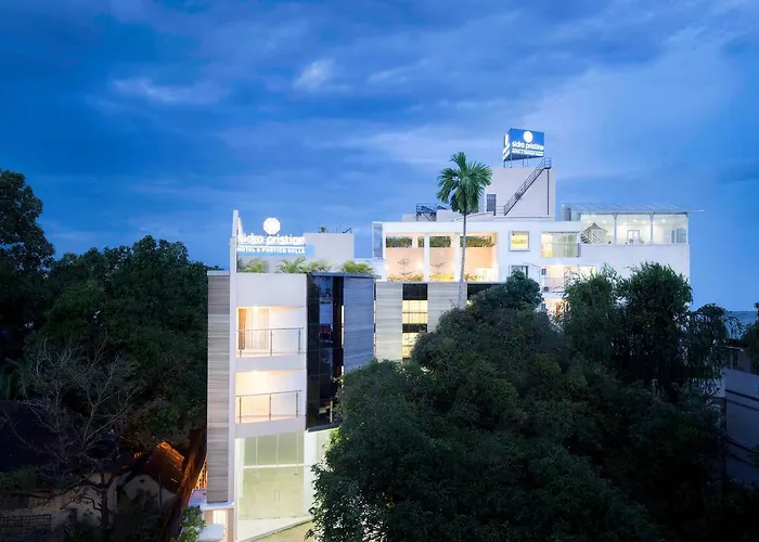 Sidra Pristine Hotel And Portico Halls Kochi