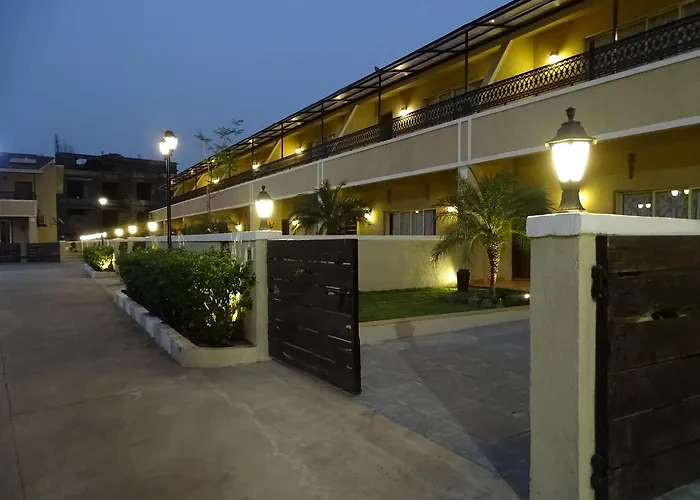 Misty Meadows, Lonavala Hotel