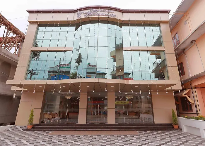 Hotel Livinns Thekkady