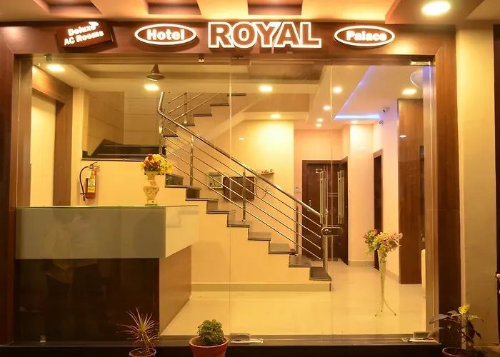Hotel Royal Palace - 150 Meters From Mahakal Temple Ujjain