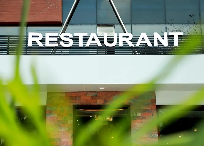 Wayanad Royal Crown Hotel Kalpetta