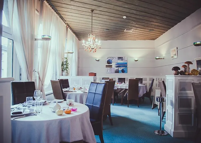 Hôtel Logis Le Bourbon Yssingeaux