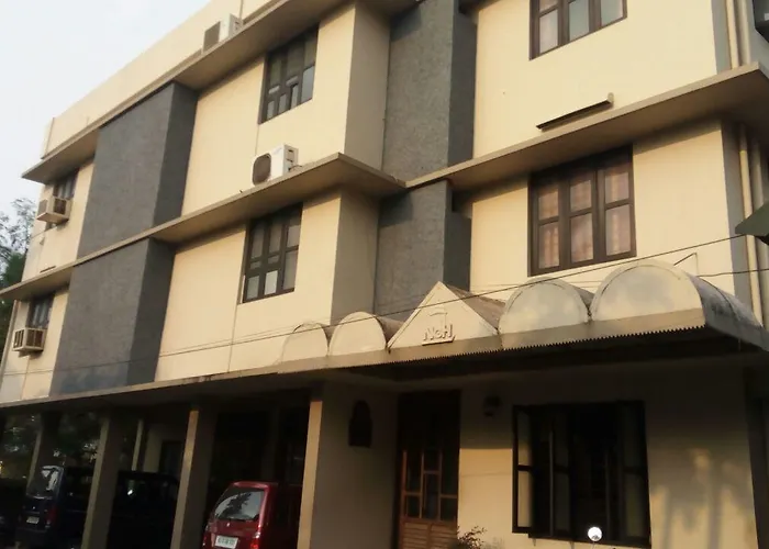 Nellimoottil Guest House Kottayam