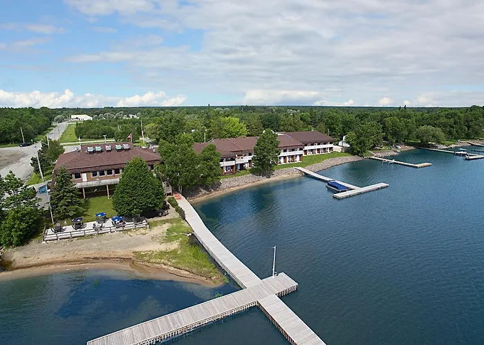 La Place Rendez-Vous Hotel Fort Frances