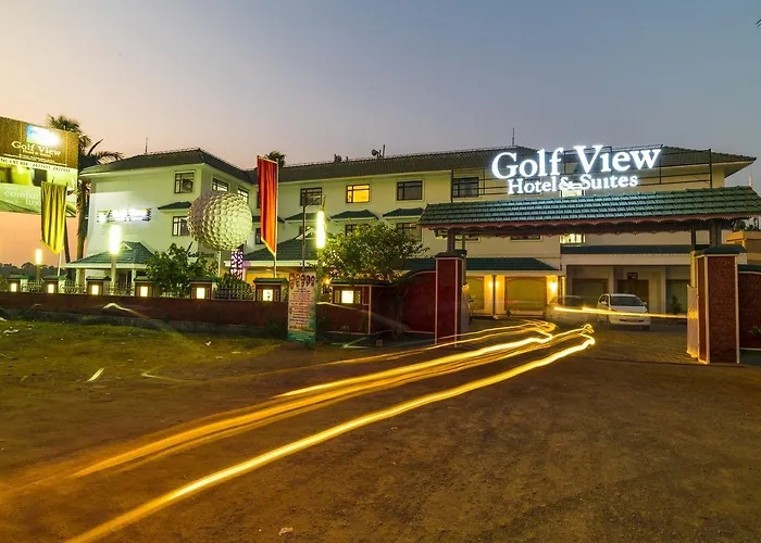 Golf View Hotels & Suites Nedumbassery