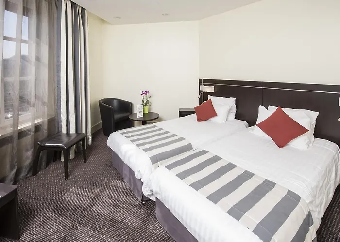 Kyriad Paris 10 - Gare De L'Est