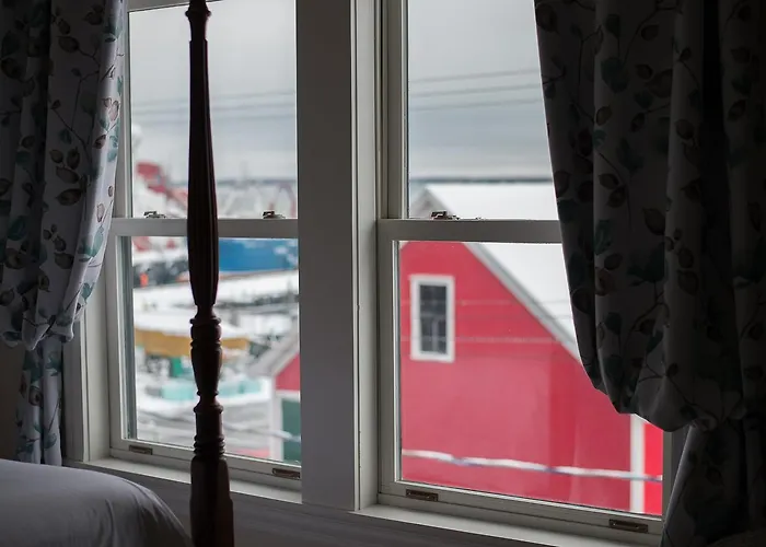 Salt Shaker Deli & Inn Lunenburg
