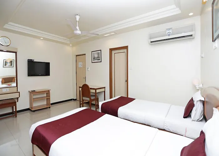 Hotel Suyash Deluxe Pune