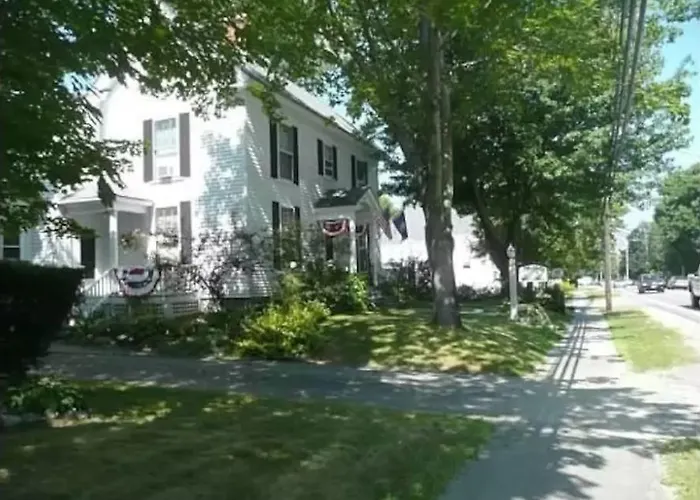 Topsides Bed & Breakfast Wolfeboro