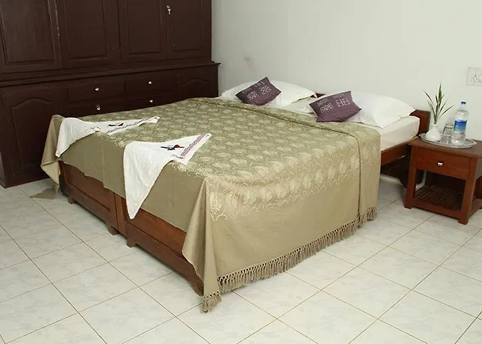 Queens Hotel Kozhikode